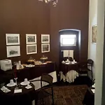 Palace 4*
