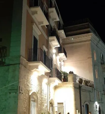 Palace فندق مبيت وإفطار 4*