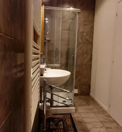 Palace Oda ve Kahvaltı Acquaviva delle Fonti