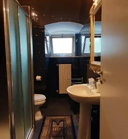 Palace فندق مبيت وإفطار 4*