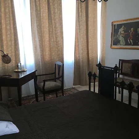 Palace أكوافيفا ديلي فونتي